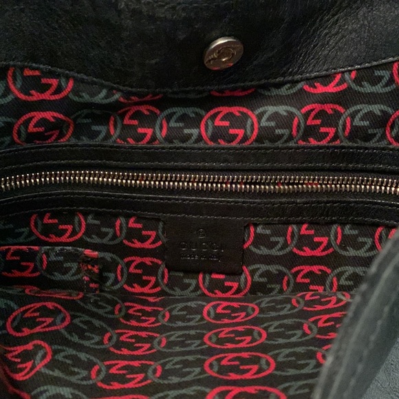 Authentic Gucci Leather bag. Mint condition - Picture 2 of 8
